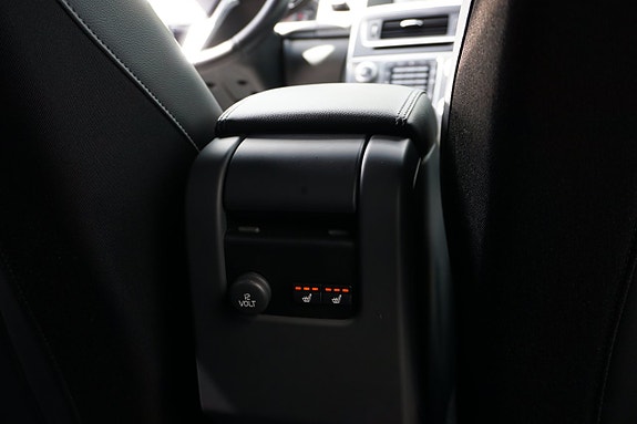 Volvo V60 22 of 24