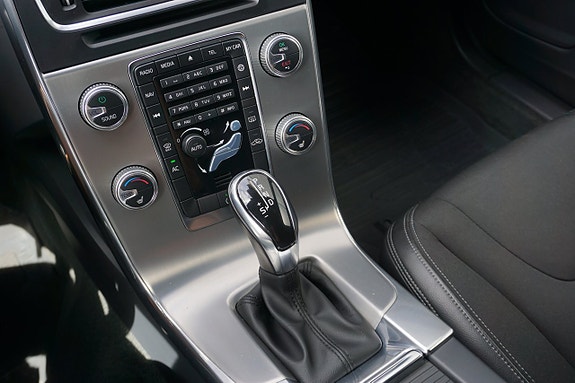 Volvo V60 15 of 24