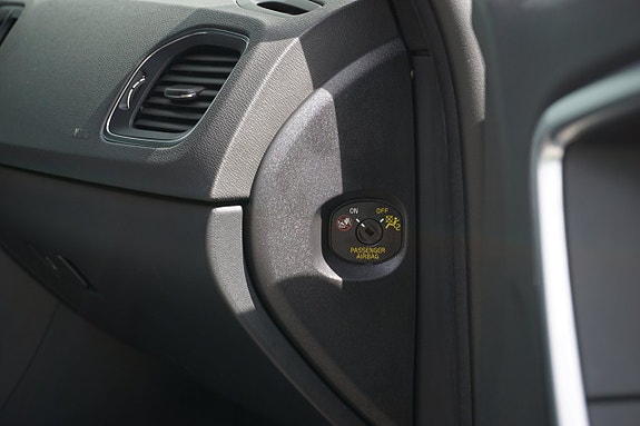 Volvo V60 12 of 24