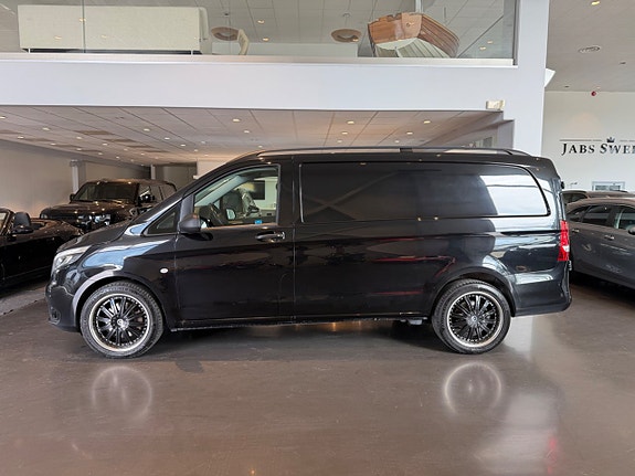 Mercedes-Benz Vito 119 2 of 5