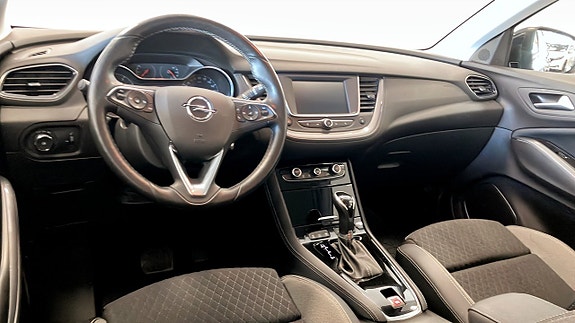 Opel Grandland X 4 of 5