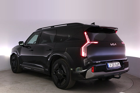 Kia EV9 4 of 5