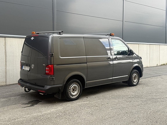 Volkswagen Transporter 3 of 5