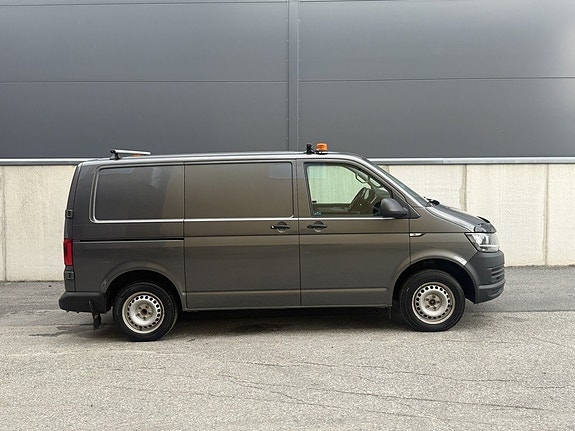 Volkswagen Transporter 2 of 5