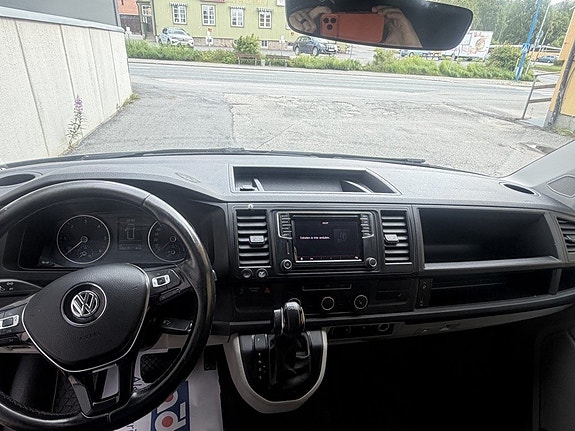 Volkswagen Transporter 11 of 12