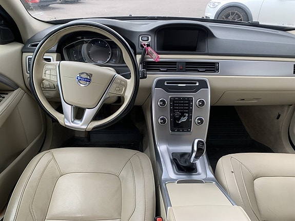 Volvo V70 7 of 10