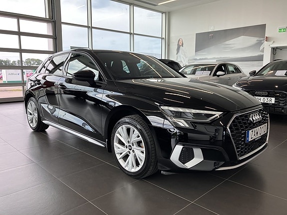 Audi A3 3 of 5
