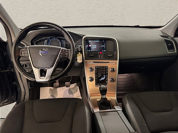 Volvo XC60 4 of 5