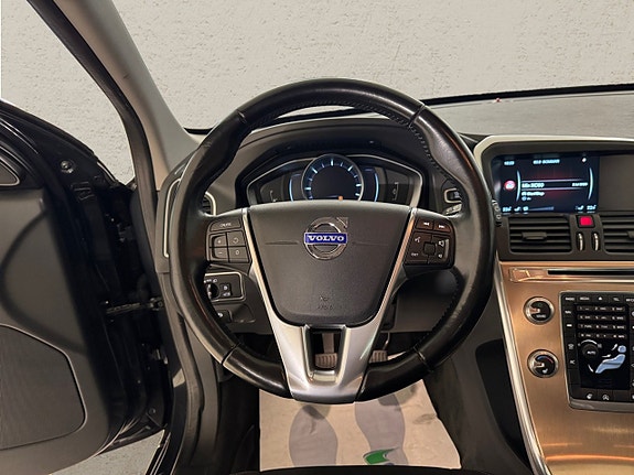 Volvo XC60 5 of 5