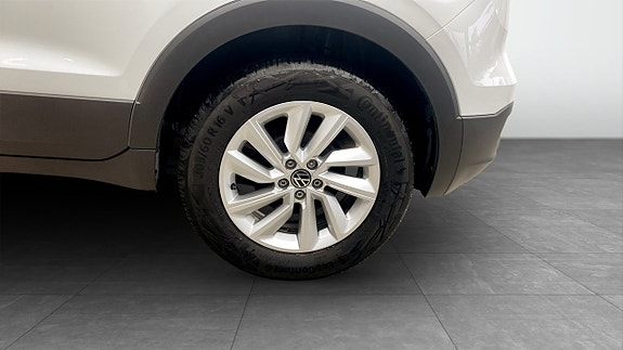 Volkswagen T-Cross 6 of 13