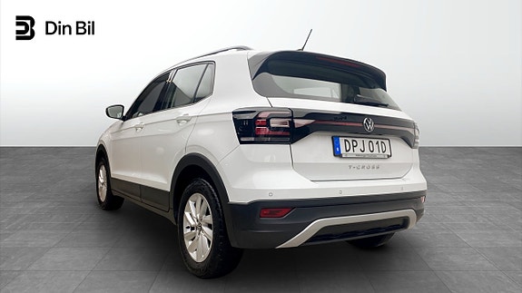 Volkswagen T-Cross 3 of 5