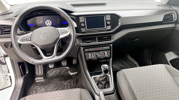 Volkswagen T-Cross 10 of 13