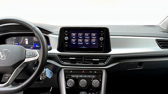Volkswagen T-Roc 9 of 12