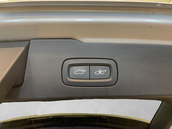 Volvo V60 17 of 23