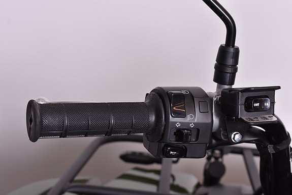Yamaha Kodiak 450 EPS SE SPARA JUST NU 12 000KR. Traktor reg 15 of 18