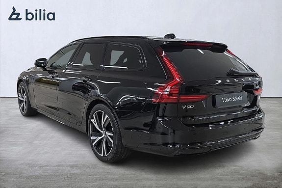 Volvo V90 2 of 5
