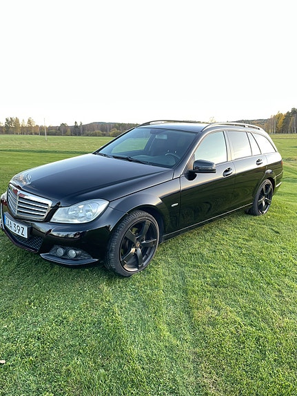 Mercedes-Benz C 300 2012