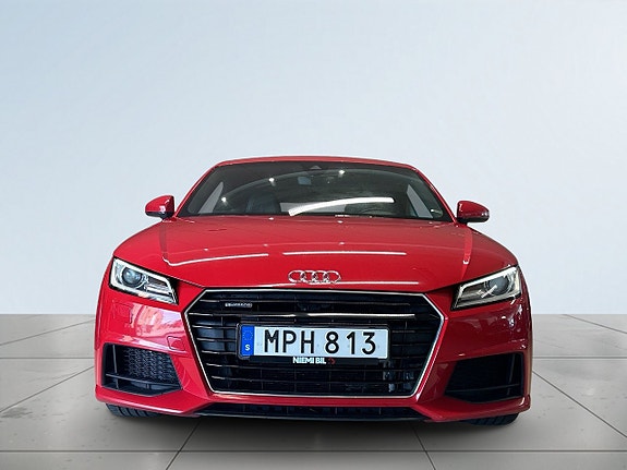Audi TT 2 of 5