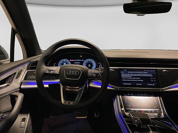 Audi Q7 6 of 18