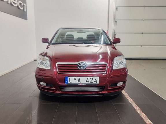 Toyota Avensis 3 of 23