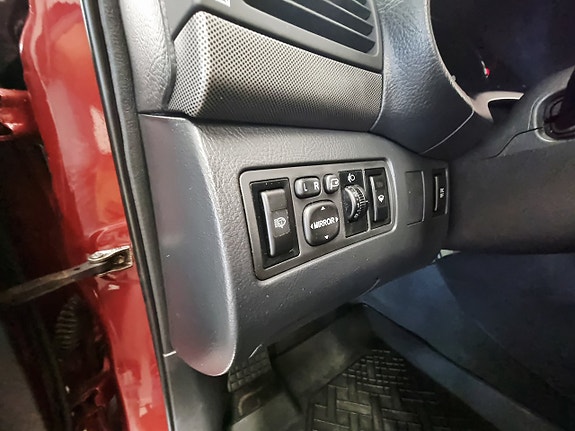 Toyota Avensis 12 of 23