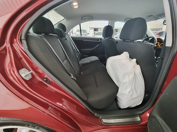 Toyota Avensis 19 of 23