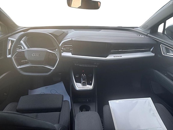 Audi Q4 e-tron 11 of 25