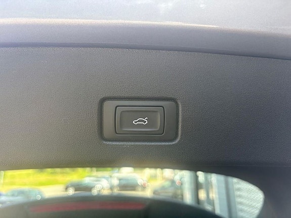 Audi Q4 e-tron 22 of 25