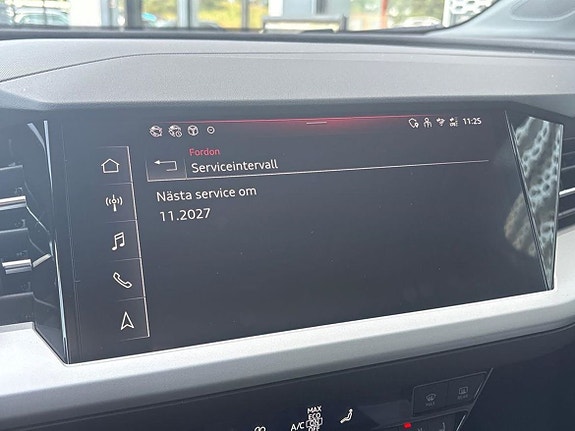 Audi Q4 e-tron 25 of 25