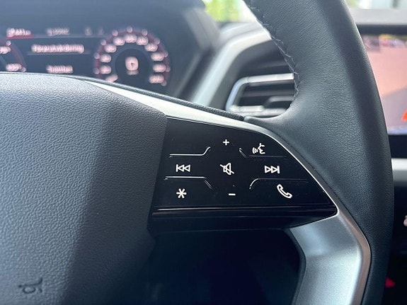Audi Q4 e-tron 19 of 25