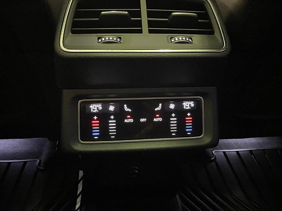 Audi Q8 18 of 18