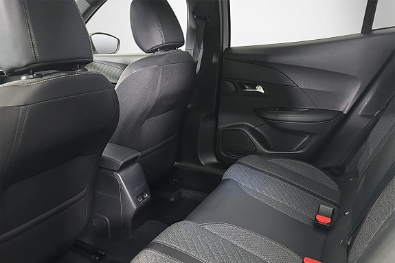 Peugeot 2008 5 of 5