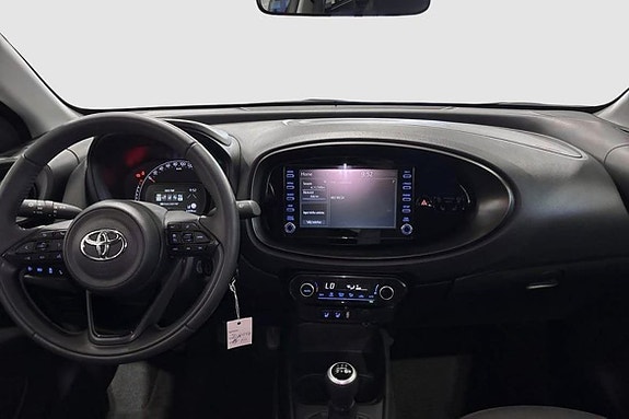 Toyota Aygo X 10 of 12