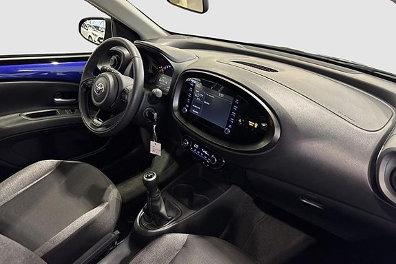 Toyota Aygo X 8 of 12