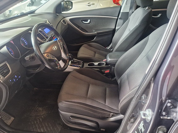 Hyundai i30 11 of 16
