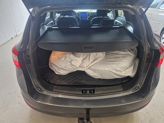 Hyundai i30 12 of 16