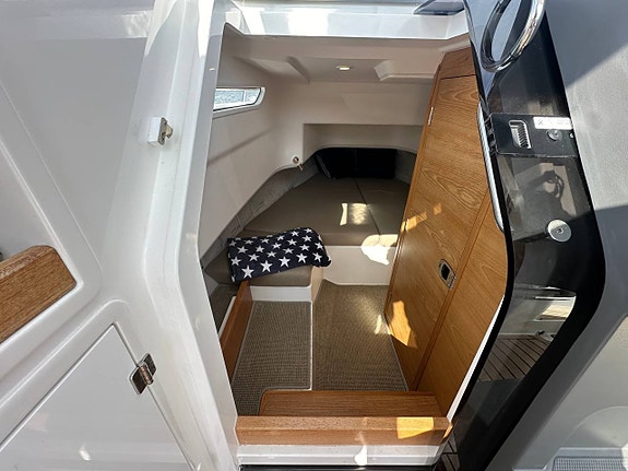 Nimbus Tender 9 T9 Mercury 300Hk 245Tim Värmare -2019 9 of 12