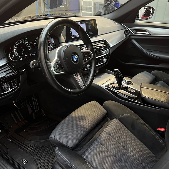 BMW 520d 10 of 15