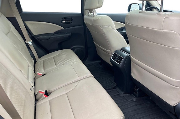 Honda CR-V 27 of 30
