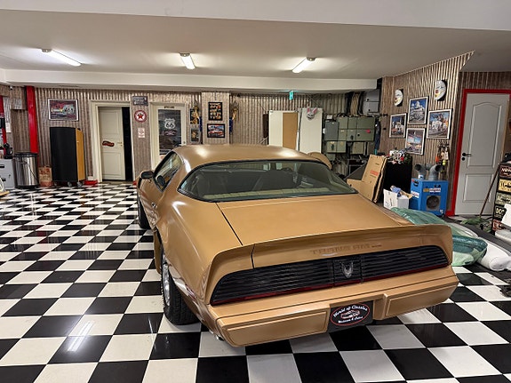 Pontiac Trans Am 7 of 22