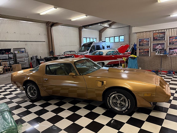 Pontiac Trans Am 5 of 22
