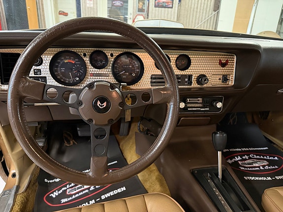Pontiac Trans Am 12 of 22