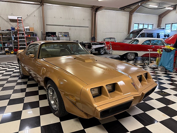 Pontiac Trans Am 4 of 22