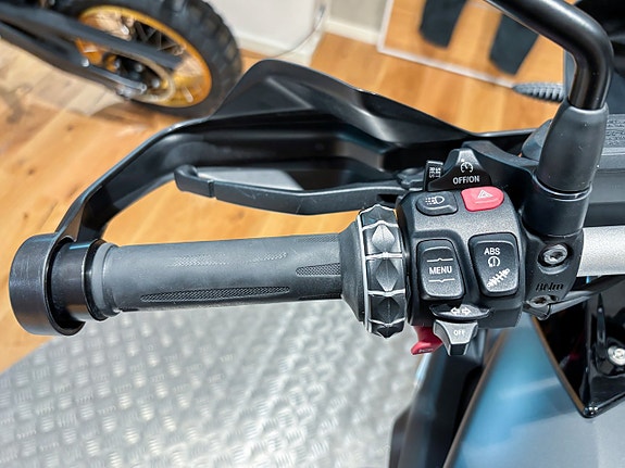 BMW R 1250 GS |Toppbox|Sidoväskor|Nyservad|SE SPEC| 12 of 13