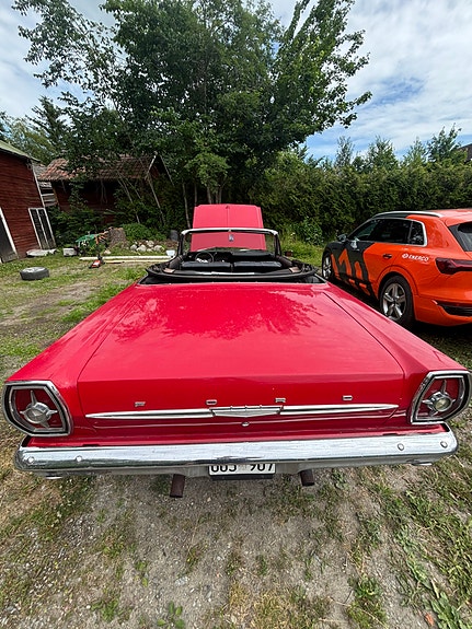 Ford Galaxie 3 of 11