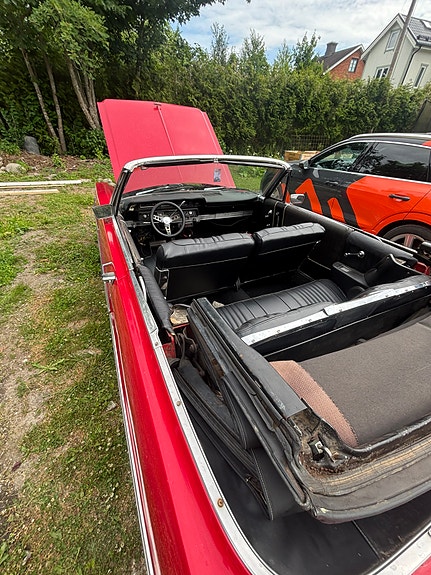 Ford Galaxie 5 of 11