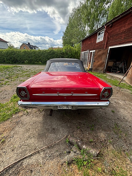 Ford Galaxie 10 of 11