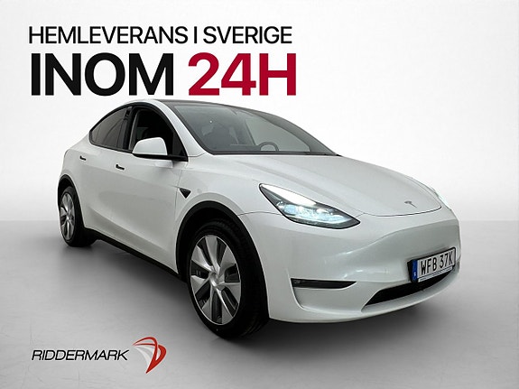 Tesla Model Y 4 of 30