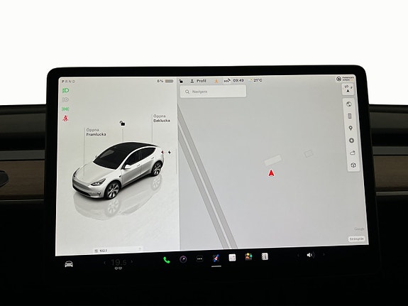 Tesla Model Y 19 of 30