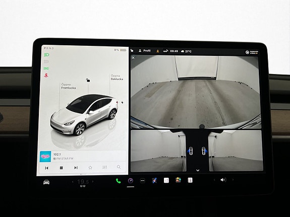 Tesla Model Y 18 of 30